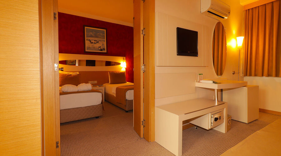  DENİZLİ KARAHAYIT LYCUS RİVER TERMAL OTEL 5* 