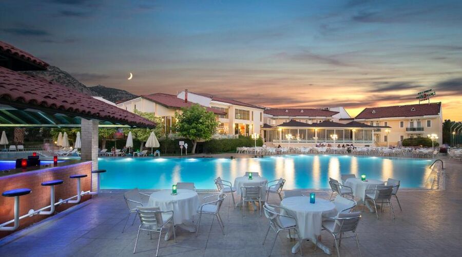  DENİZLİ KARAHAYIT LYCUS RİVER TERMAL OTEL 5* 