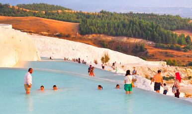  PAMUKKALE VE ÇARŞILARI TURU 