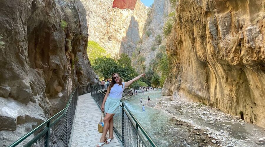 TAM EGE TURU