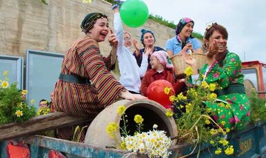 ALAÇATI OT FESTİVALİ VE  EGE TURU 