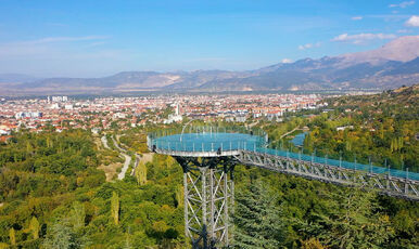 ISPARTA GÜL BAHÇELERİ VE KİRAZLIDERE CAM TERAS TURU 