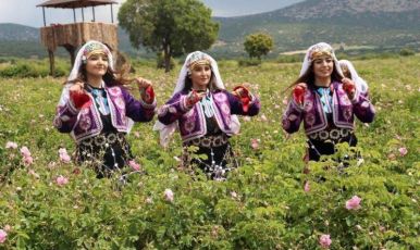 GÜL BAHÇELERİ NİLÜFER  BAHÇELERİ VE ISPARTA KİRAZLIDERE CAM TERAS TURU